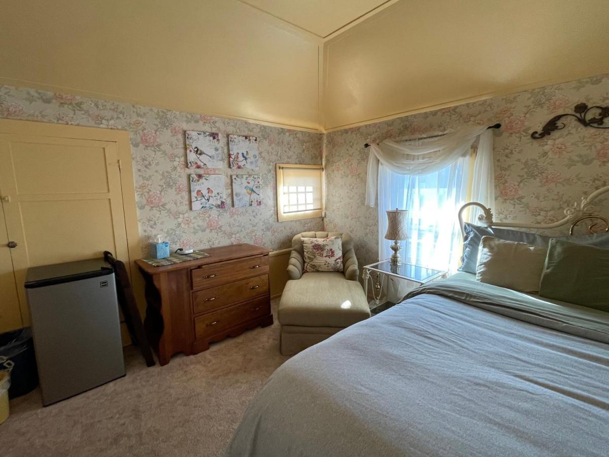 Country Inn Guesthouse フォート・ブラッグ エクステリア 写真